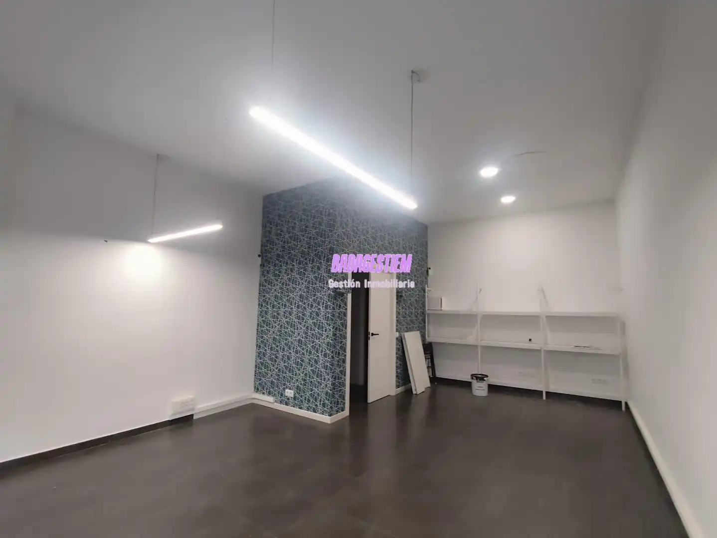 Local comercial en alquiler en Montigalà - Sant Crist, imagen 6