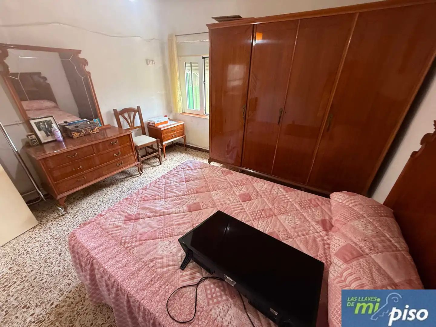 Schlafzimmer von Haus oder Chalet zum Verkauf in Valdunquillo mit Heizung, Privatgarten und Terrasse