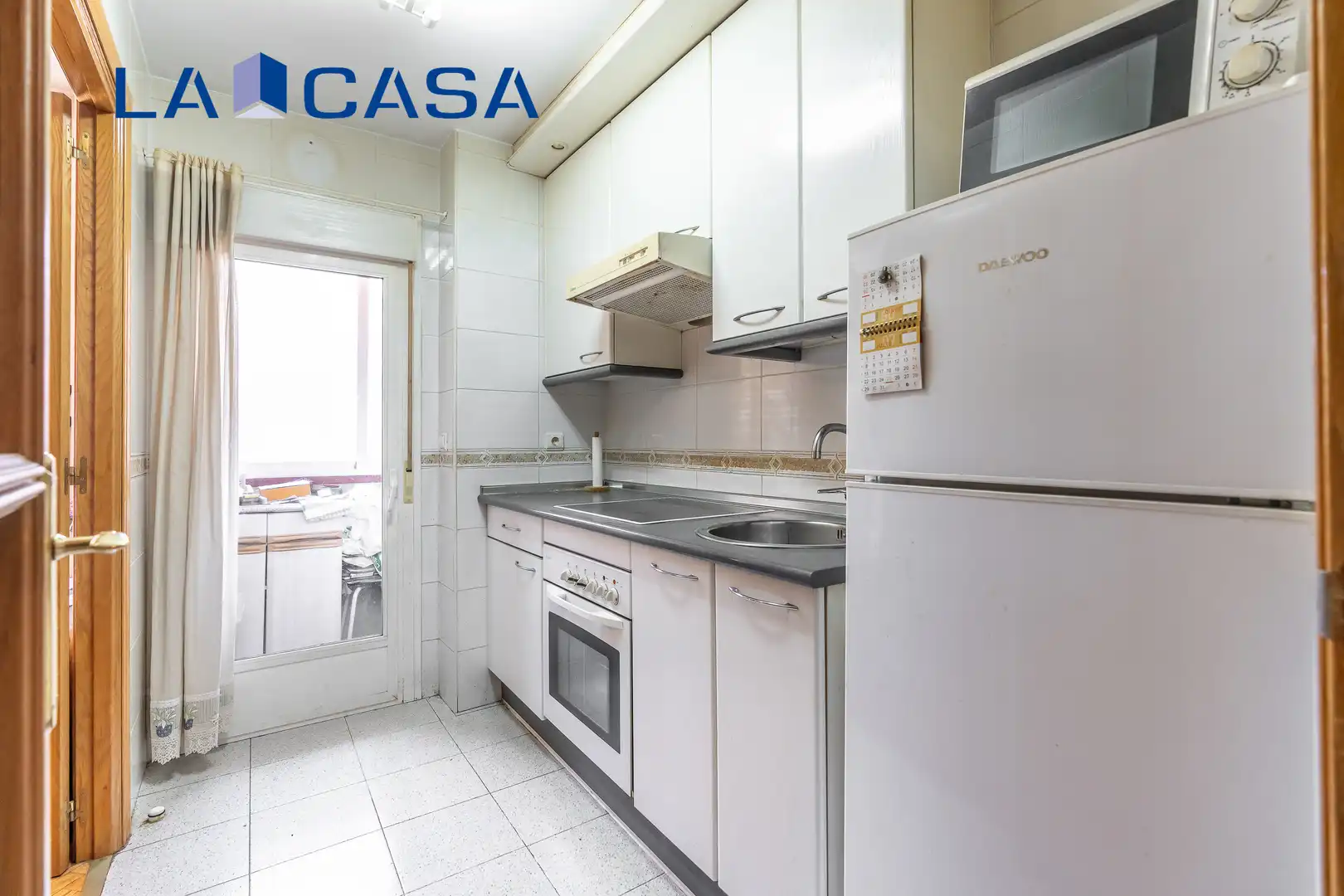 Cocina de Piso en venta en Madrid con Calefacción y Balcón