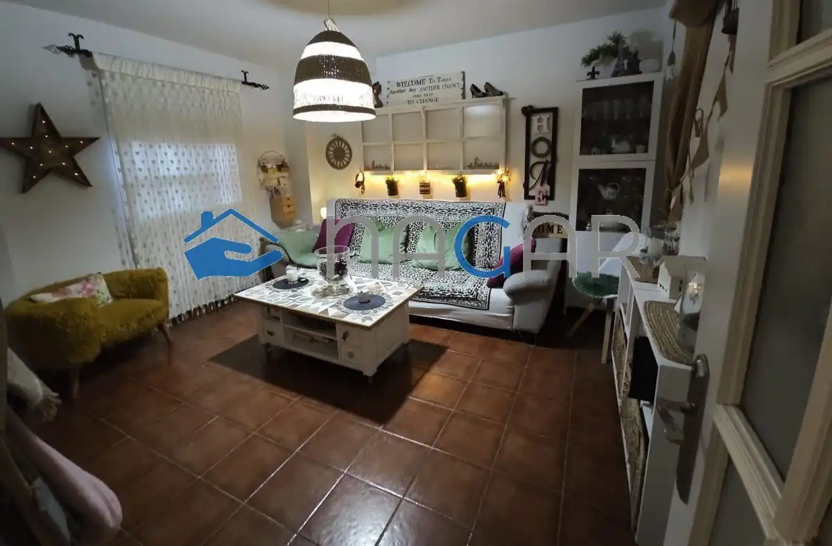 Sala de estar de Casa adosada en venta en La Línea de la Concepción