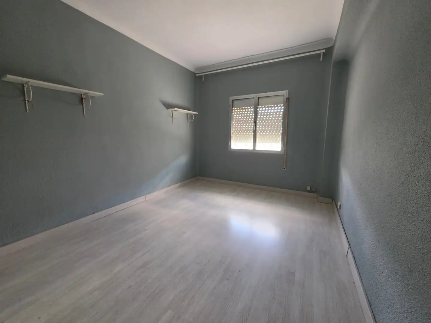 Habitación de Piso en venta en Madrid con Calefacción y Terraza