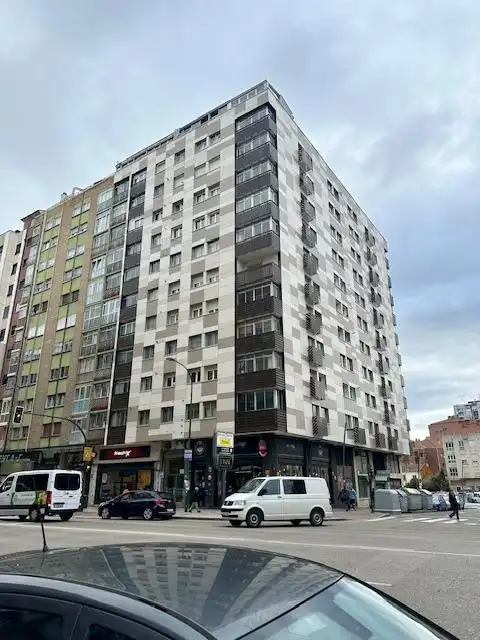 Piso con ascensor en venta en VITORIA
