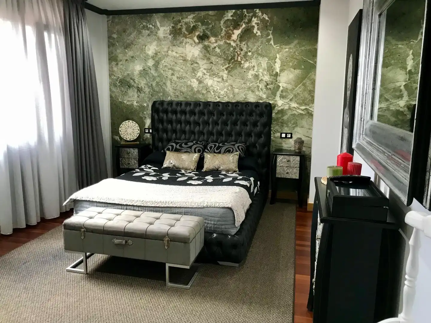 Habitación de Casa o chalet en venta en Ribeira con Calefacción, Piscina y Amueblado