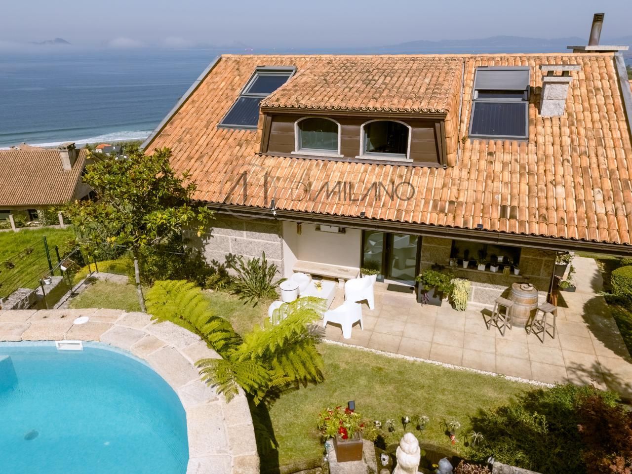 Vista exterior de Casa o chalet en venta en Nigrán con Calefacción, Jardín privado y Parquet