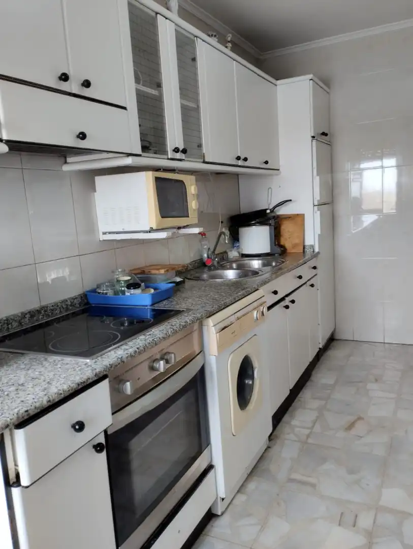 Cuina de Casa o xalet en venda en San Torcuato amb Calefacció, Jardí privat i Traster