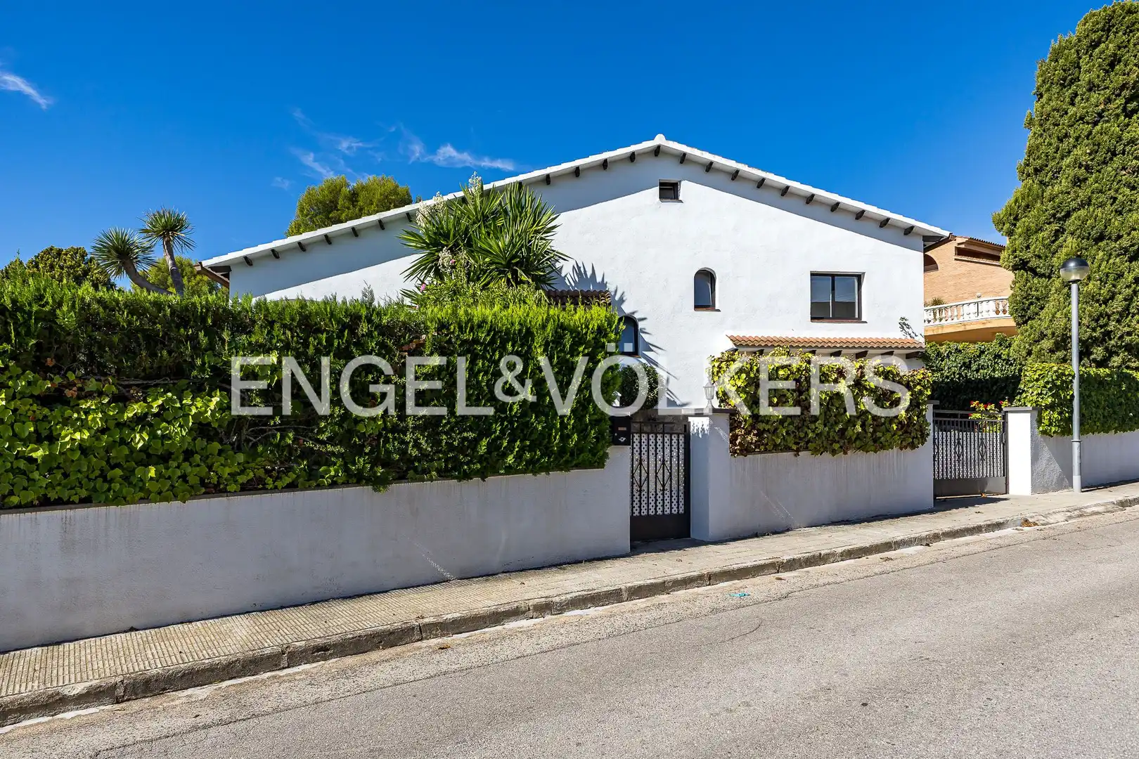 Exterior view of Houses for sale in El Vendrell  with Heating, Private garden and Parquet flooring