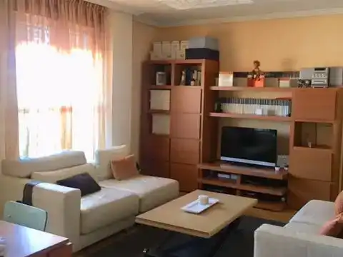 Sala d'estar de Pis en venda en Ciudad Real Capital amb Aire condicionat, Piscina i Balcó