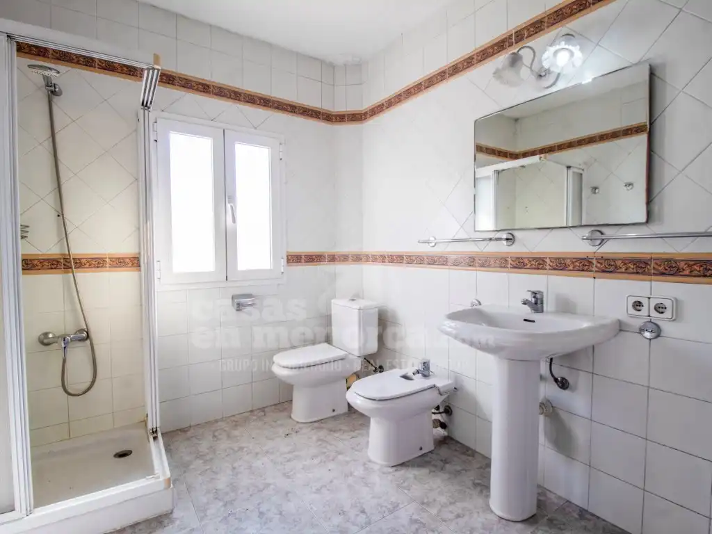Bany de Casa o xalet en venda en Maó - Mahón amb Jardí privat i Terrassa