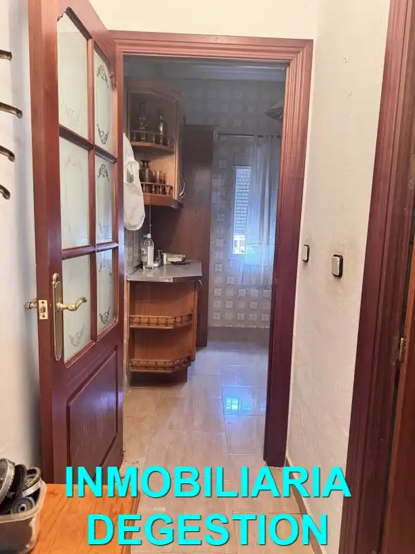 Cuina de Casa o xalet en venda en Linares amb Aire condicionat, Jardí privat i Terrassa