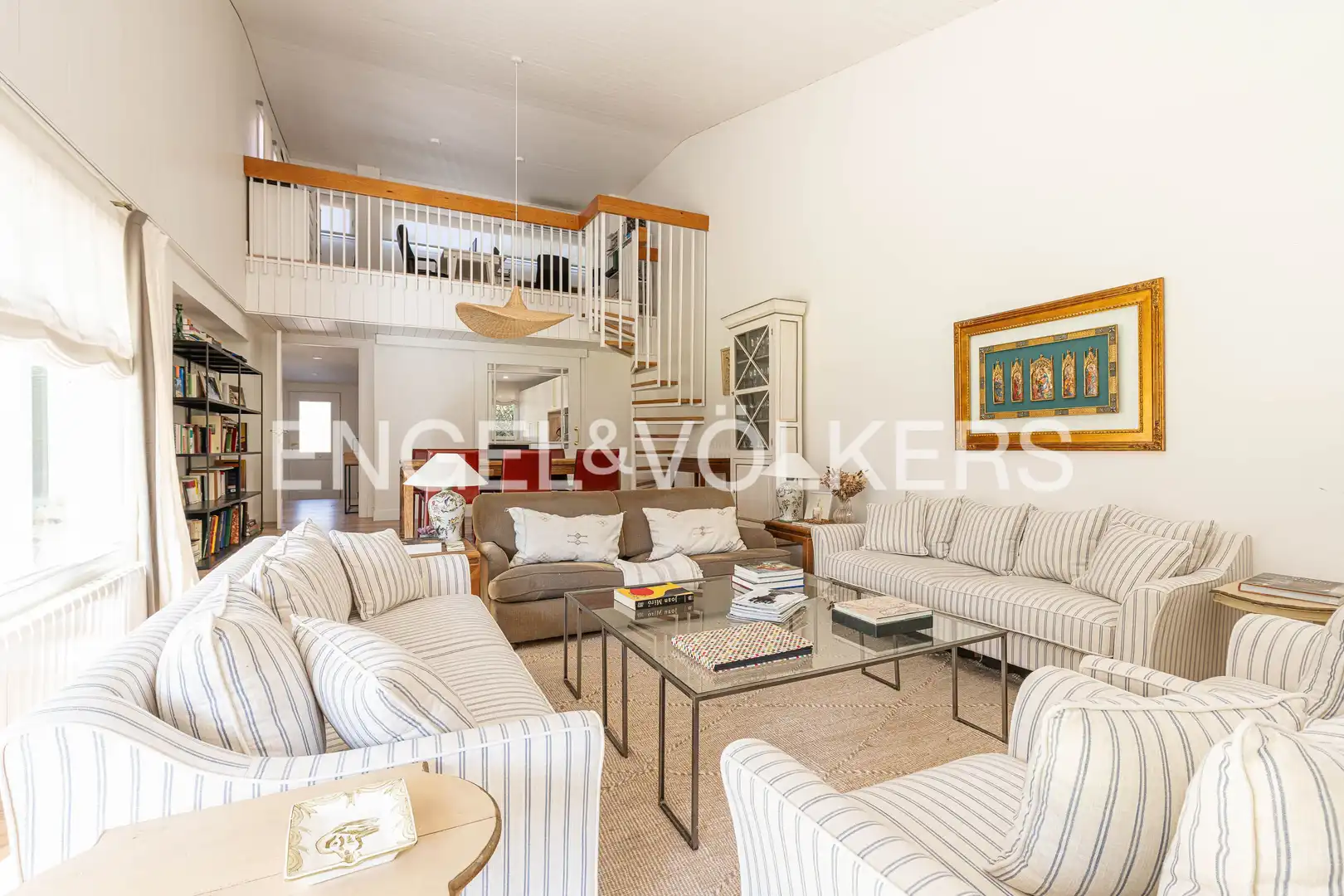 Casa adosada en venta en Urbanización Este - Montepríncipe