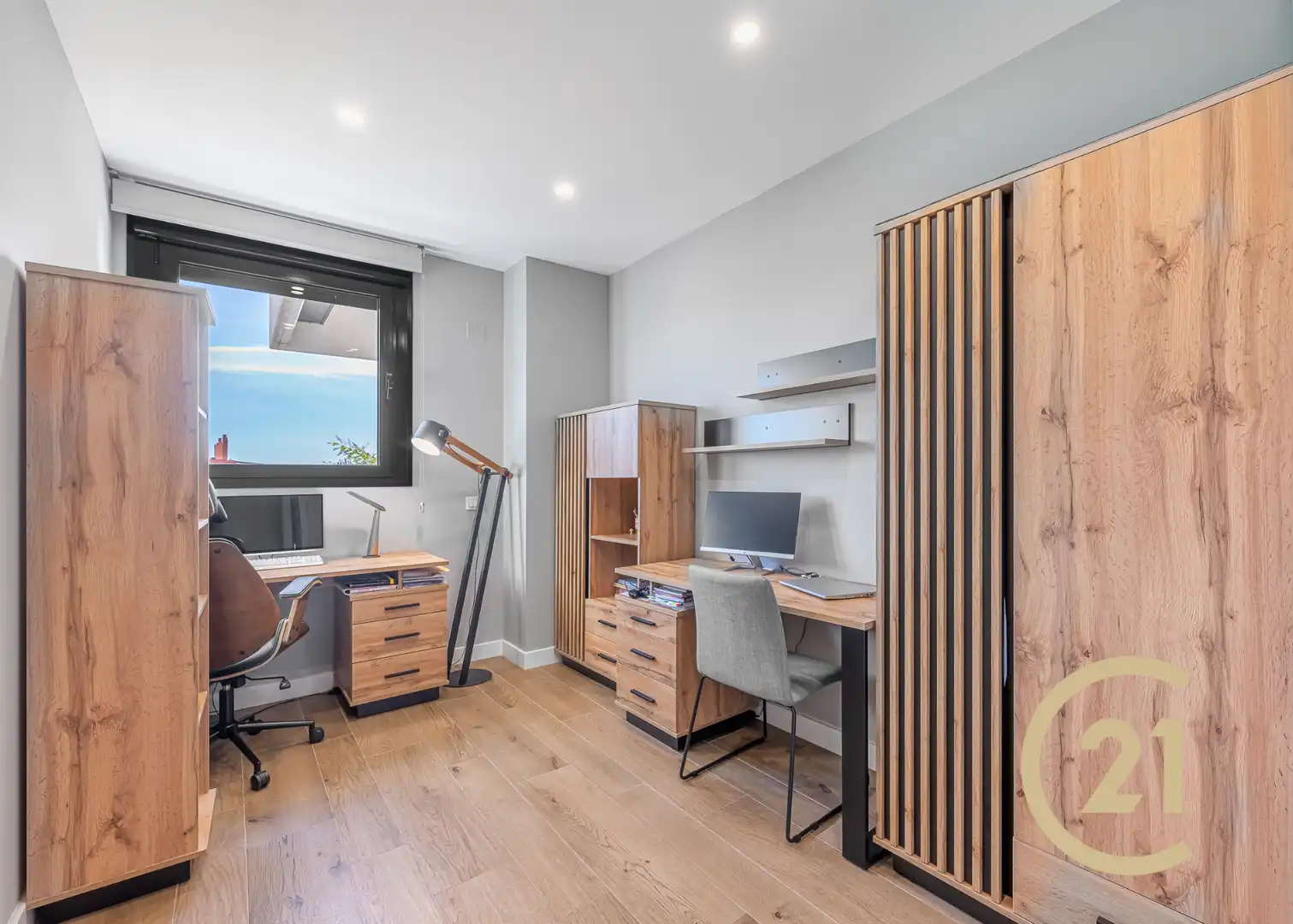 Wohnung zum Verkauf in Málaga mit Klimaanlage, Terrasse und Abstellraum