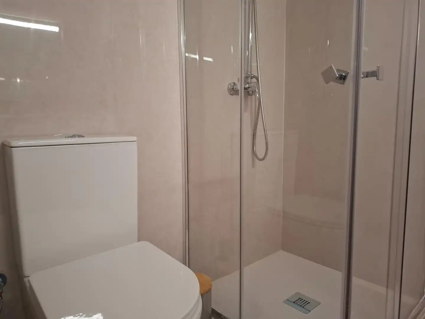 Bany de Apartament en venda en Málaga amb Aire condicionat i Moblat