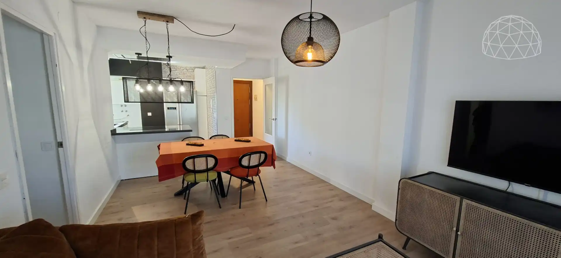 Dining room of Flat for sale in Sevilla  with Air Conditioner, Private garden and Furnished