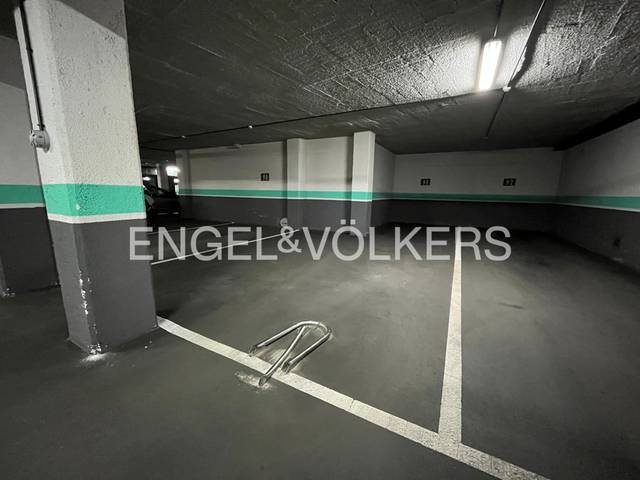 Garaje en Venta en Sanchinarro