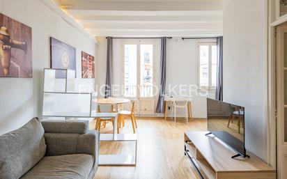 Sala d'estar de Apartament en venda en  Barcelona Capital amb Aire condicionat, Calefacció i Moblat