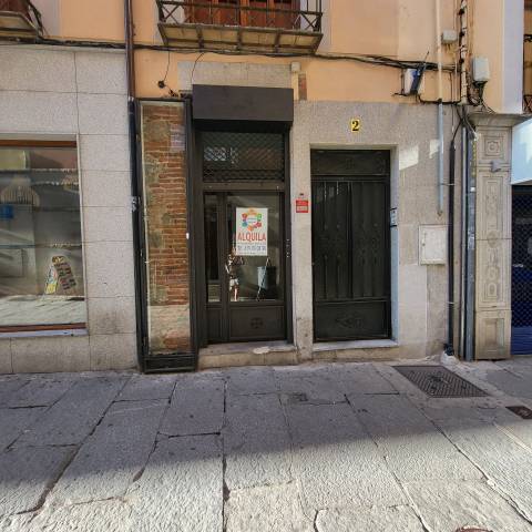 Local comercial en Alquiler en Centro