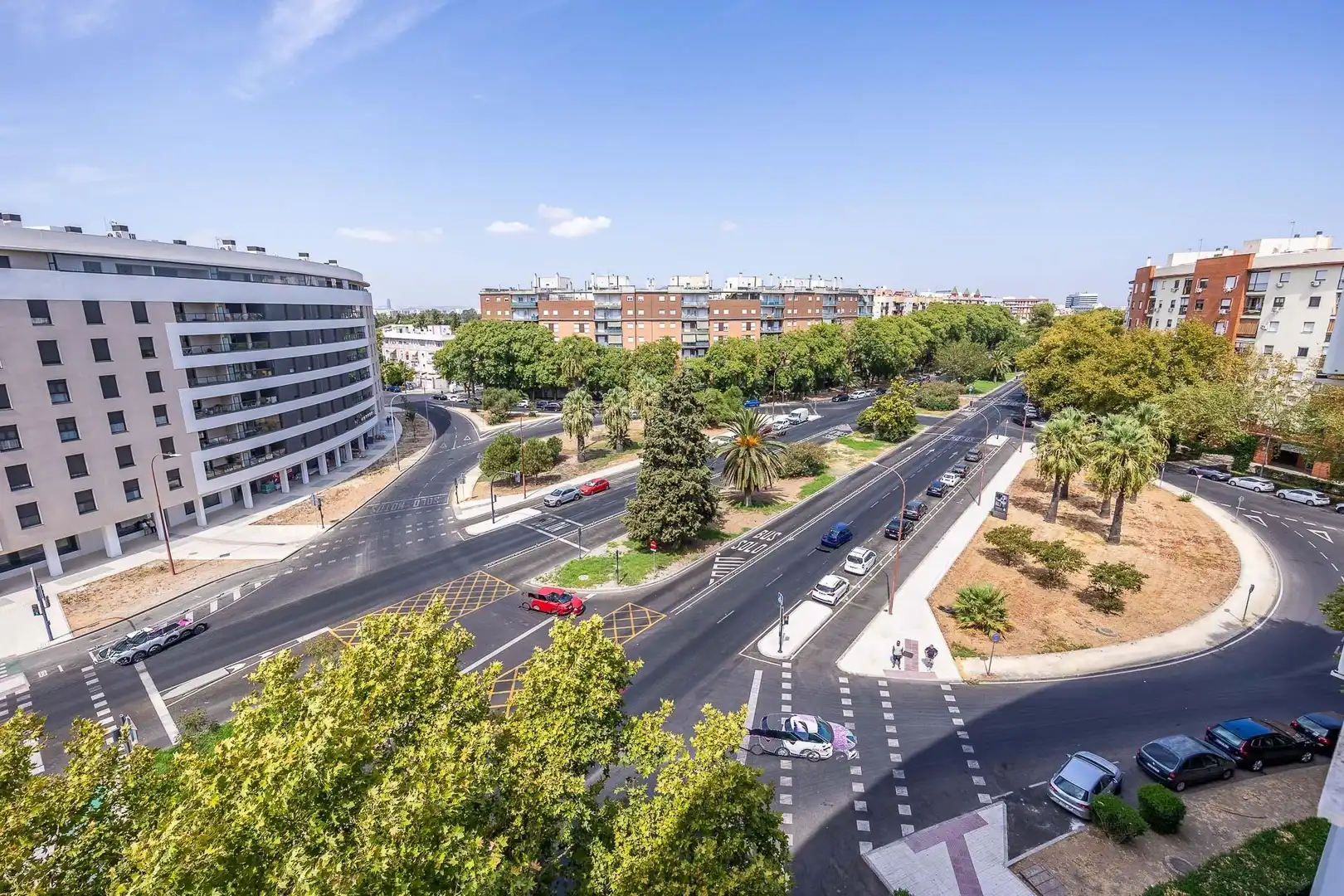 Vista exterior de Piso en venta en Sevilla con Aire acondicionado, Amueblado y Balcón