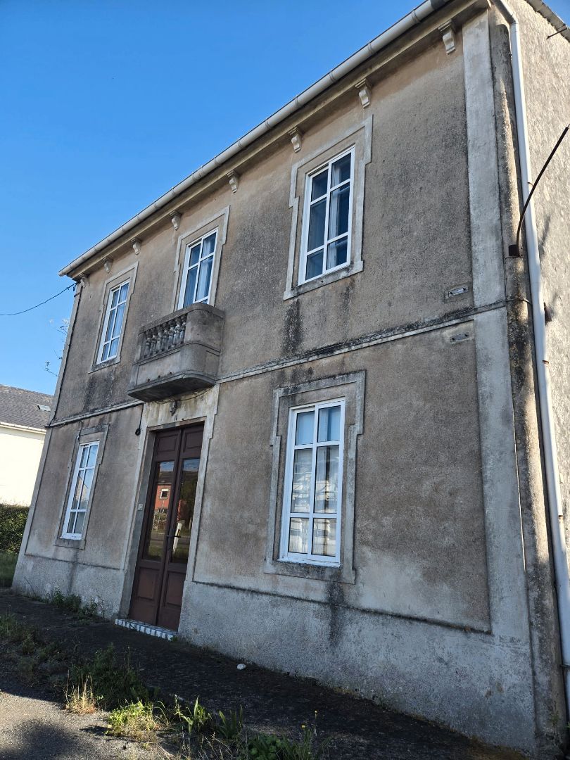 Vista exterior de Casa o xalet en venda en Ribadeo amb Jardí privat i Moblat
