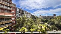 Exterior view of Flat to rent in  Barcelona Capital  with Air Conditioner and Terrace