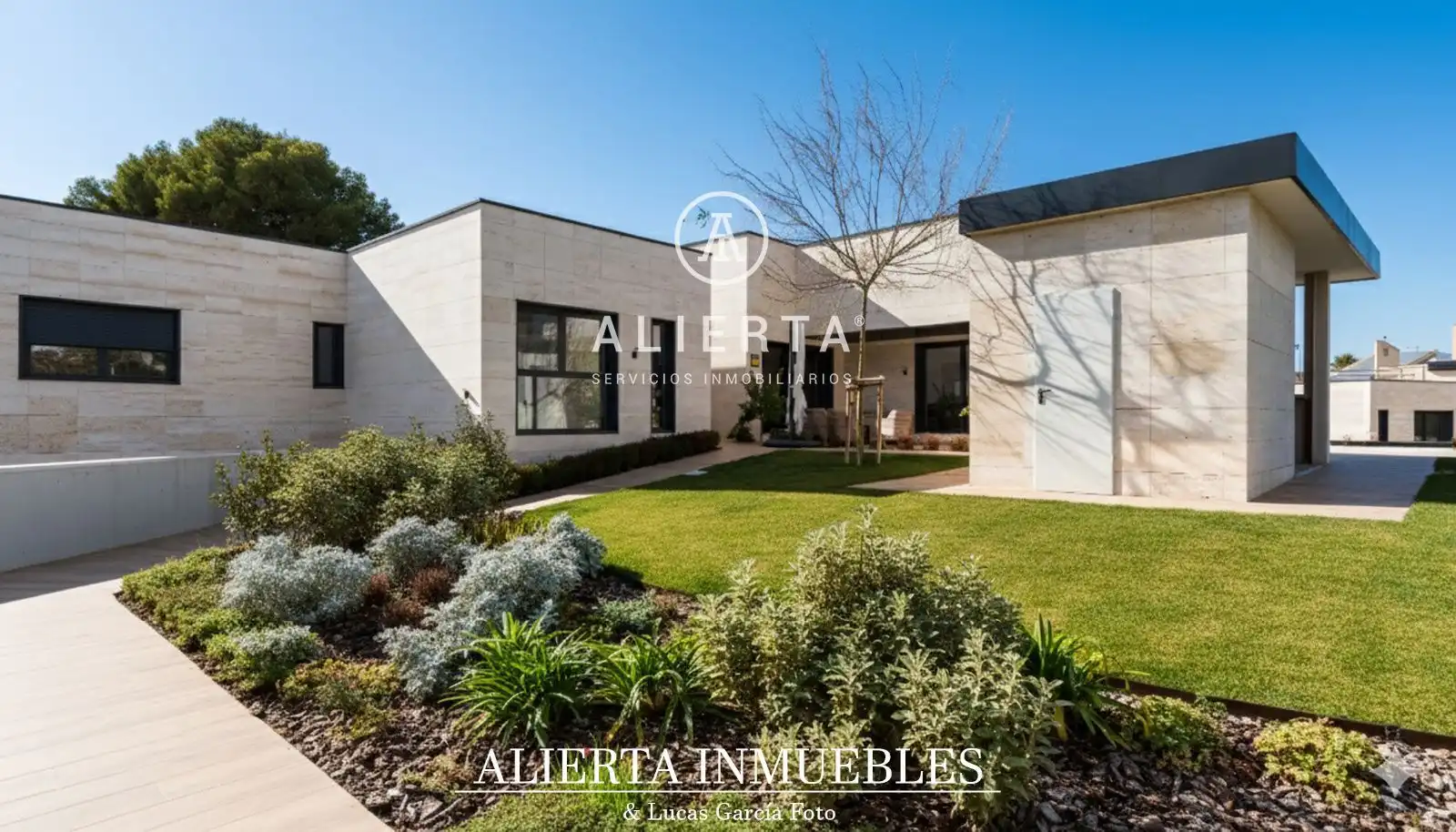 Vista exterior de Casa o chalet en venta en Zaragoza con Aire acondicionado, Calefacción y Trastero