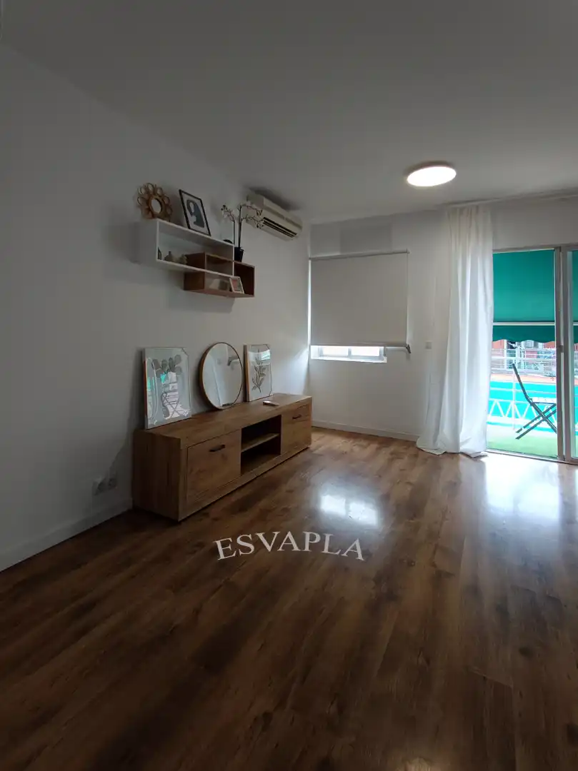 Dormitori de Pis de lloguer en Alicante / Alacant amb Aire condicionat, Parquet i Moblat