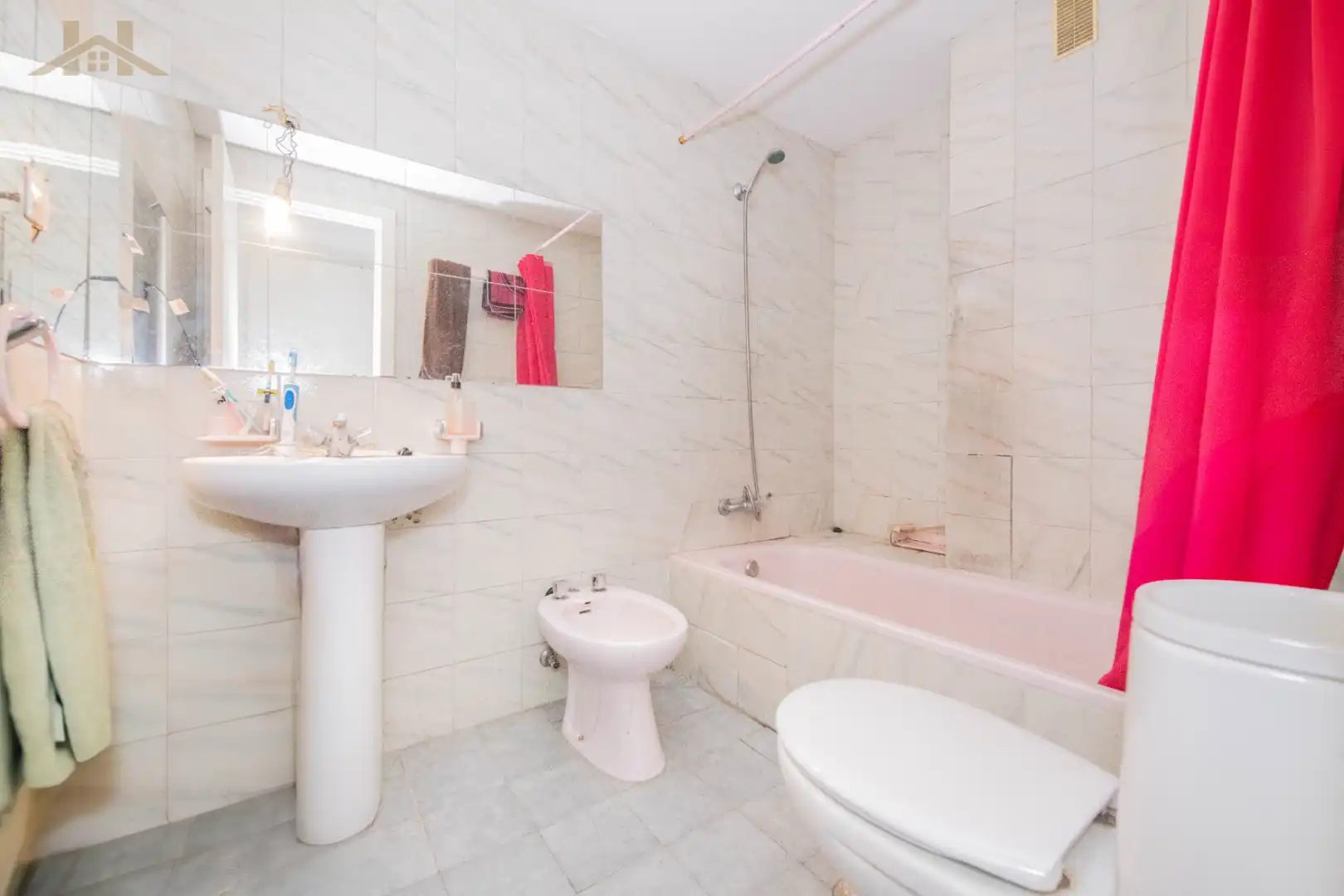Baño de Piso en venta en Madrid con Calefacción, Parquet y Terraza