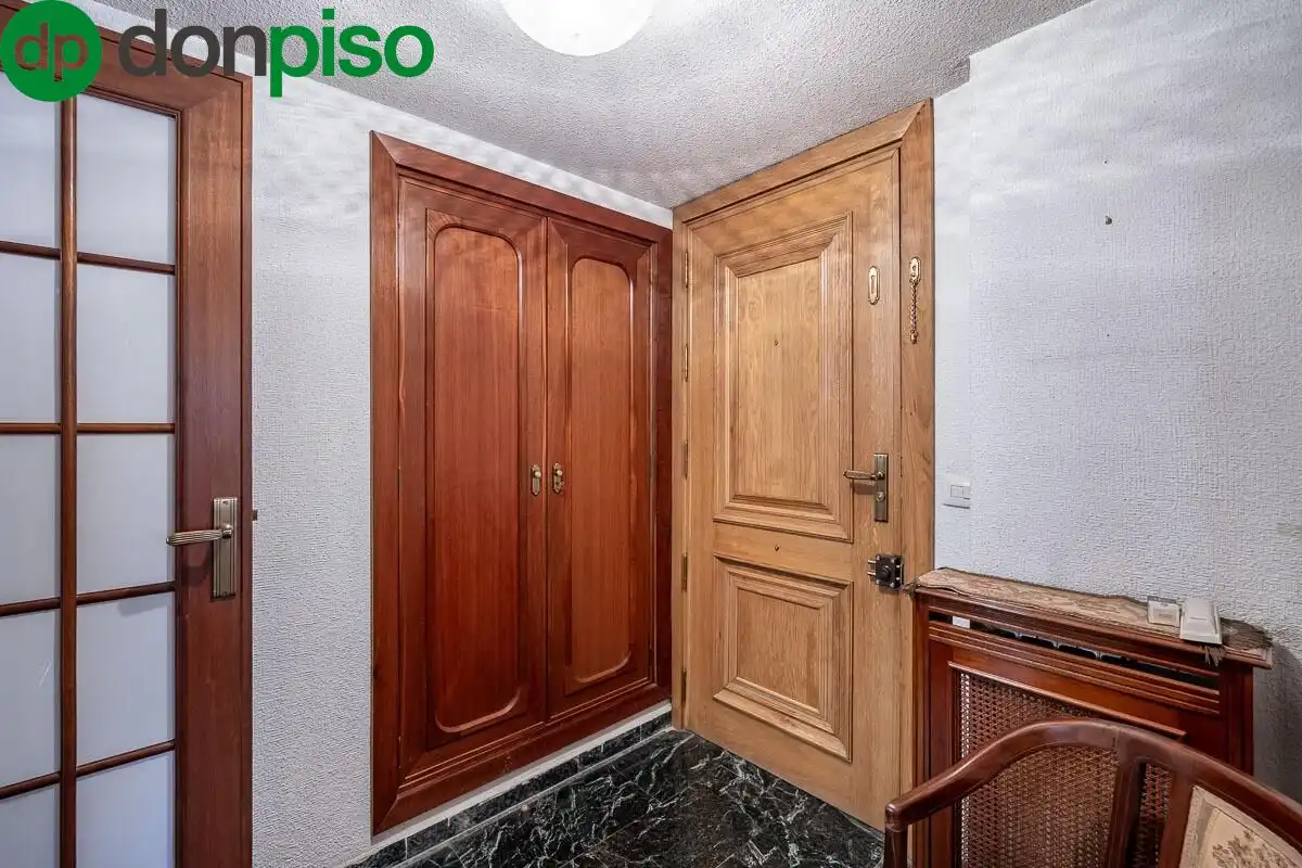 Flat for sale in Granada  with Air Conditioner, Heating and Terrace