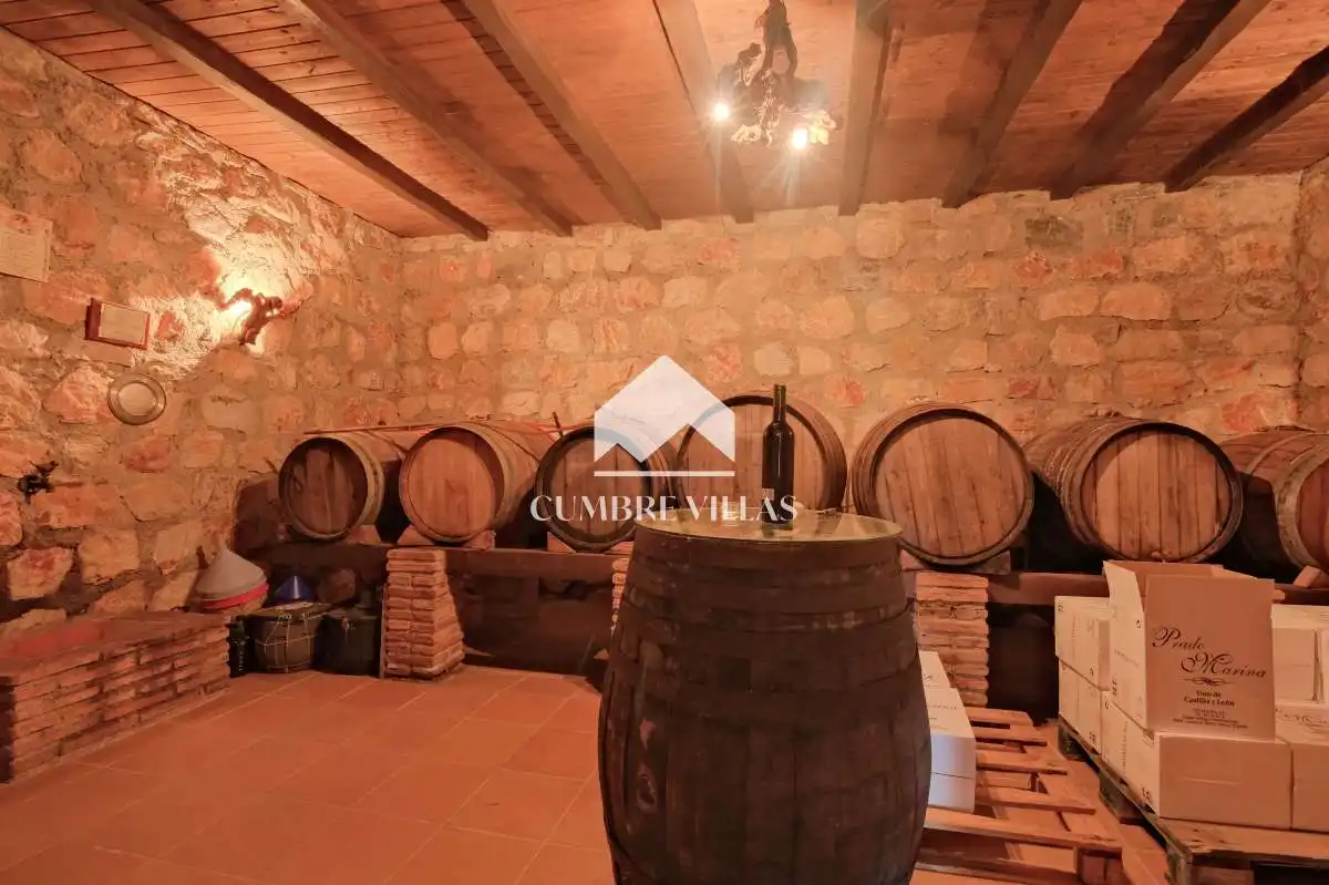 Casa rústica amb jardí en venda a Ítrabo, imagen 52