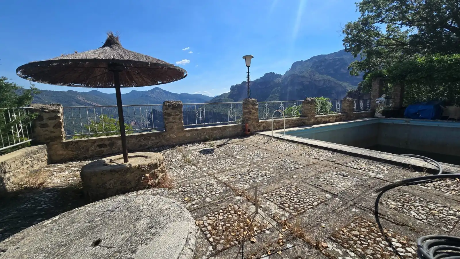 Terraza de Finca rústica en venta en Villanueva del Arzobispo con Calefacción, Trastero y Piscina