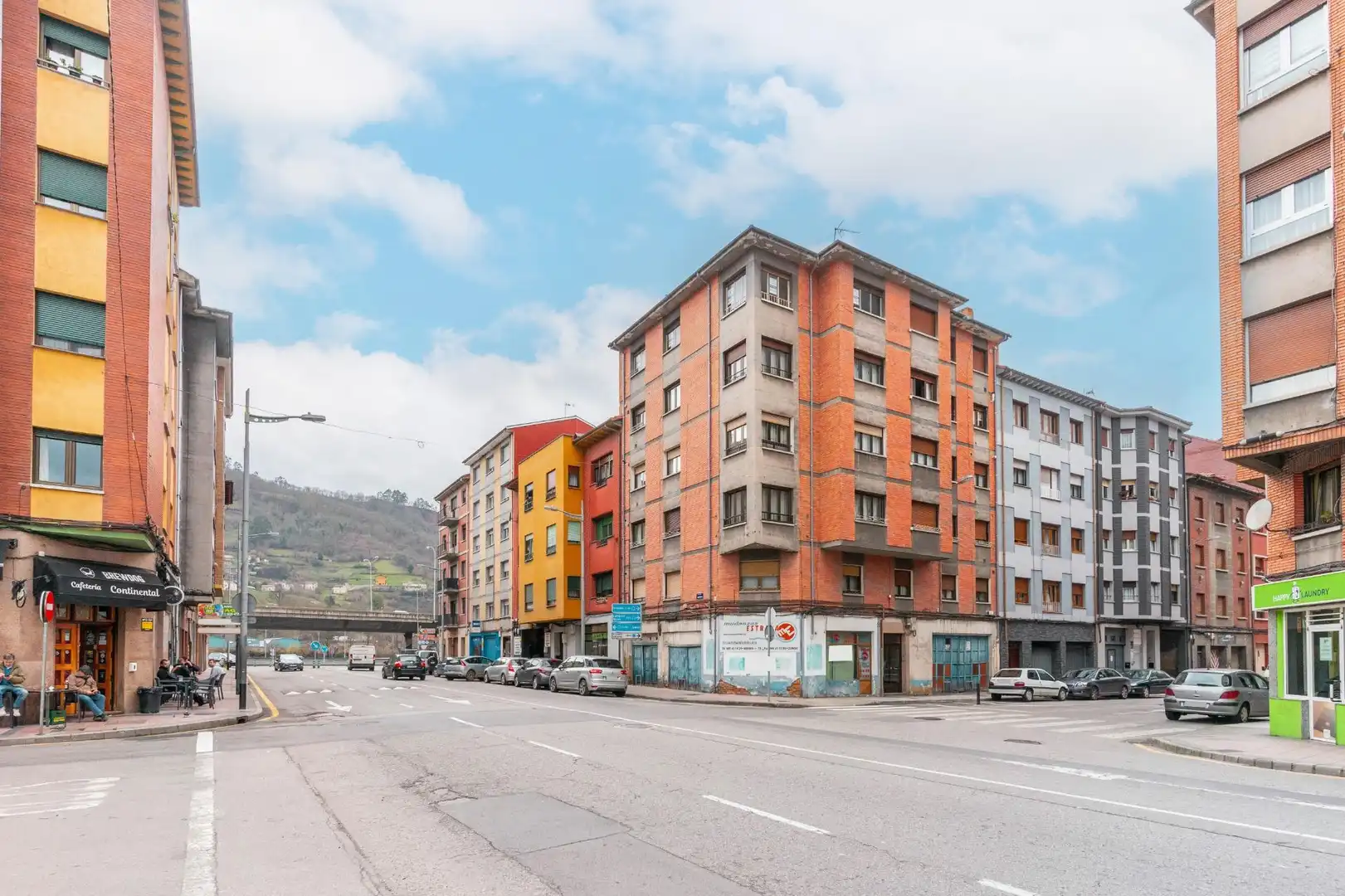 Vista exterior de Garaje en venta en Mieres (Asturias)