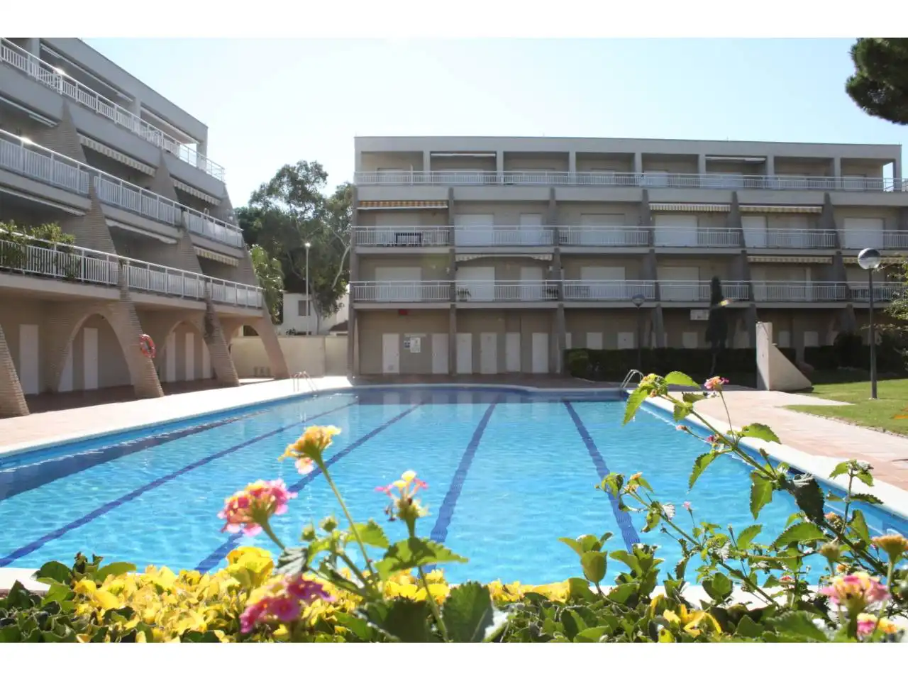 Piscina de Piso en venta en L'Escala con Aire acondicionado, Calefacción y Terraza