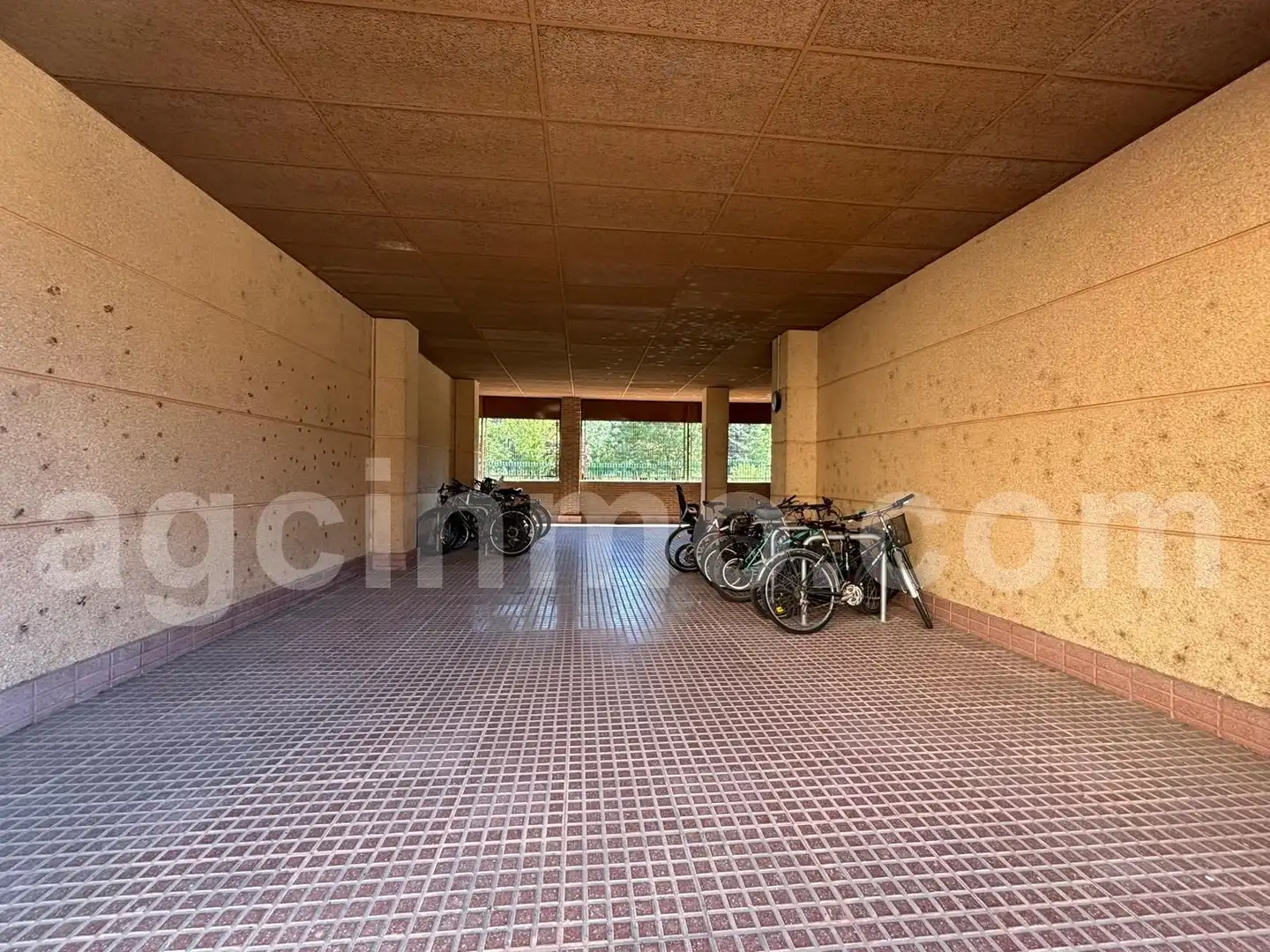 Wohnung zur Miete in Calle MORENA, Girón