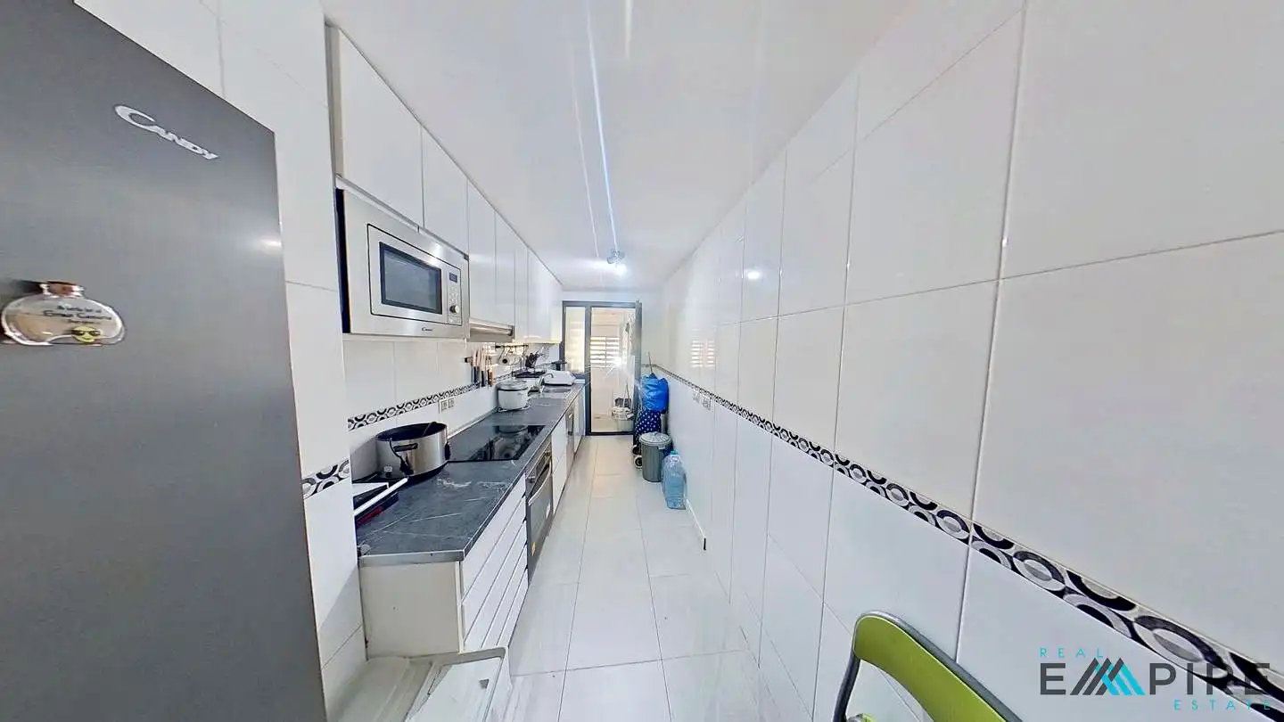 Cuina de Planta baixa en venda en Yuncler amb Parquet