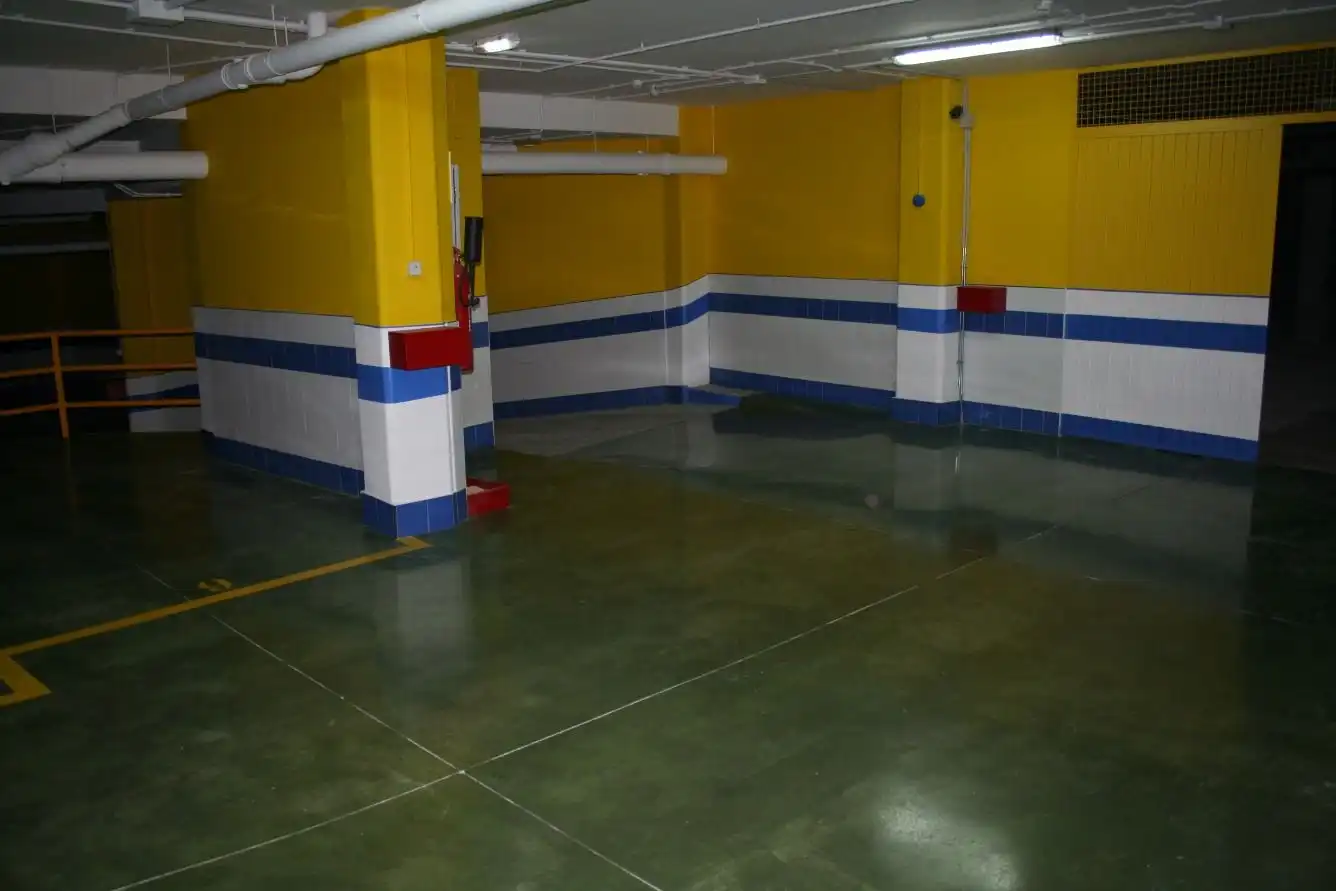 Garage zur Miete in Oviedo 