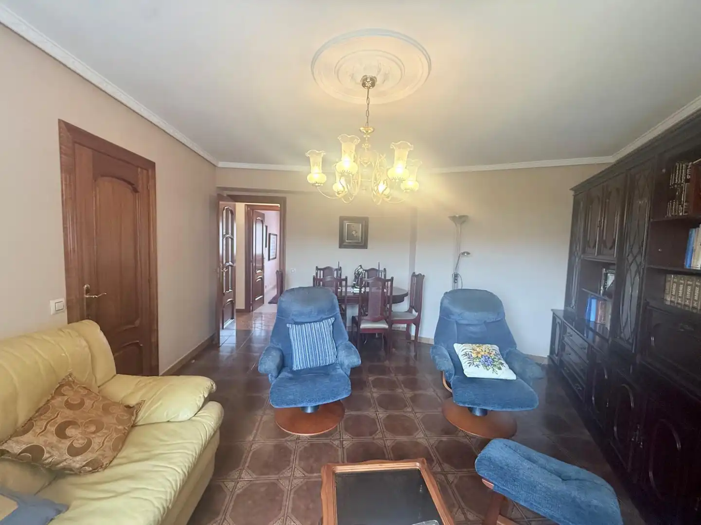 Living room of Flat for sale in Avilés  with Furnished