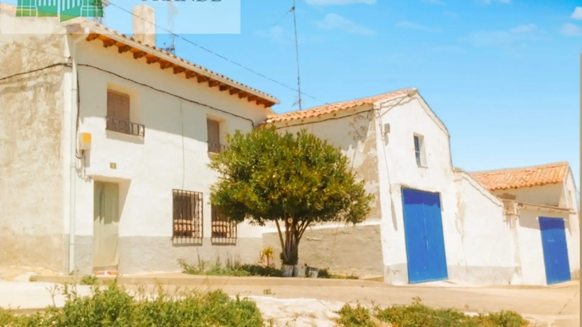 Vista exterior de Casa o chalet en venta en Santa Cecilia del Alcor con Calefacción, Jardín privado y Trastero