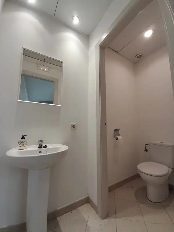 Business premises to rent in PLAÇA CLARA, imagen 6