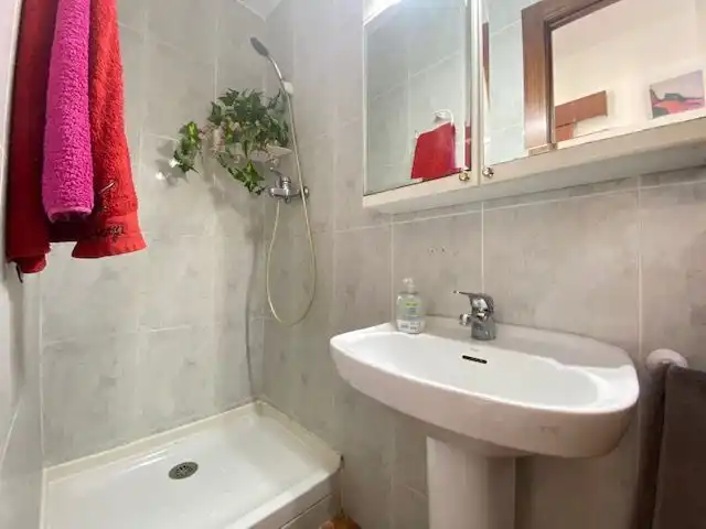Baño de Casa o chalet en venta en Vallirana con Calefacción, Jardín privado y Terraza