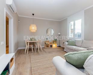 Living room of Apartment for sale in  Barcelona Capital  with Air Conditioner and Heating