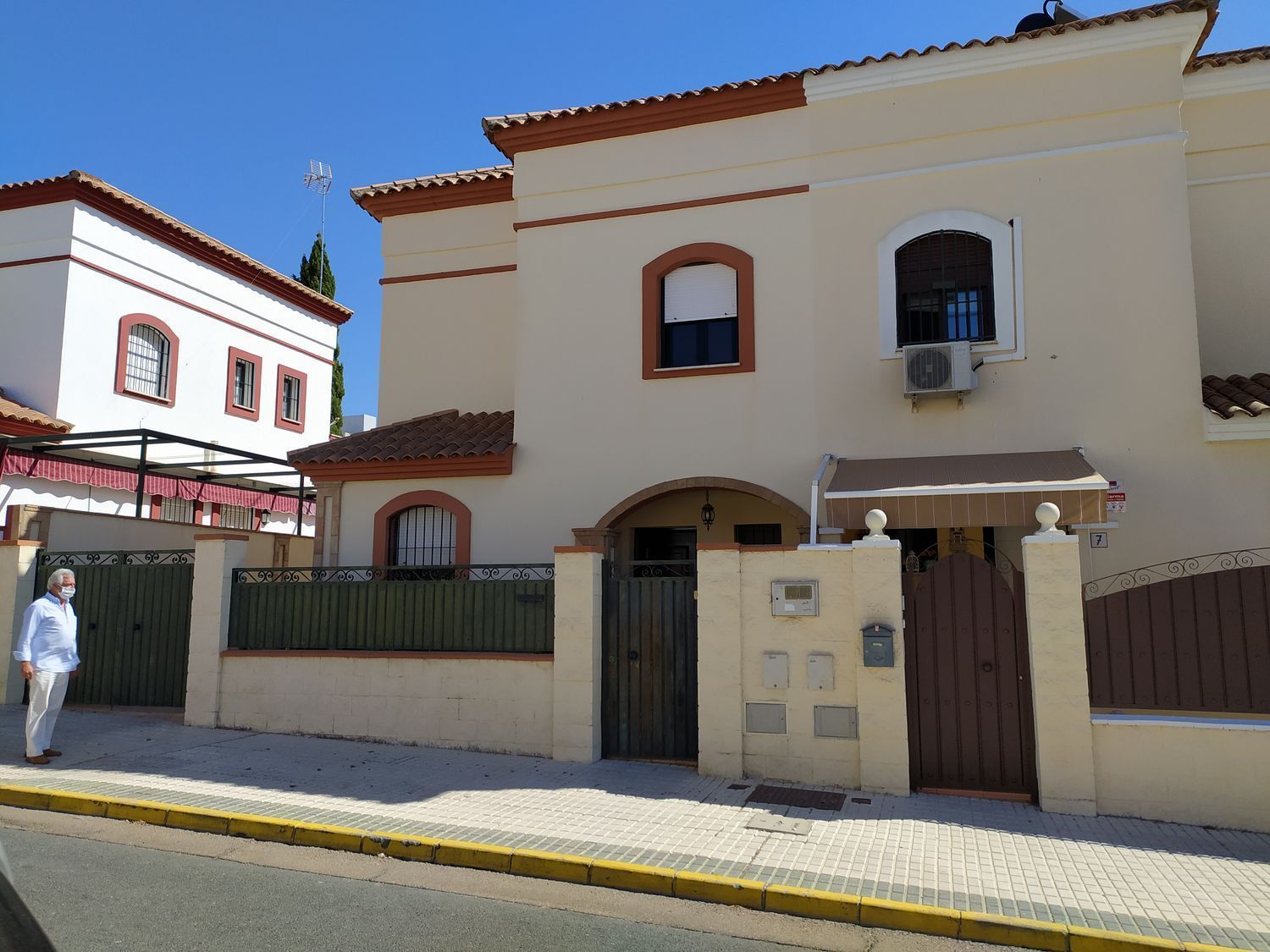 Exterior view of House or chalet to rent in Bormujos  with Air Conditioner and Terrace