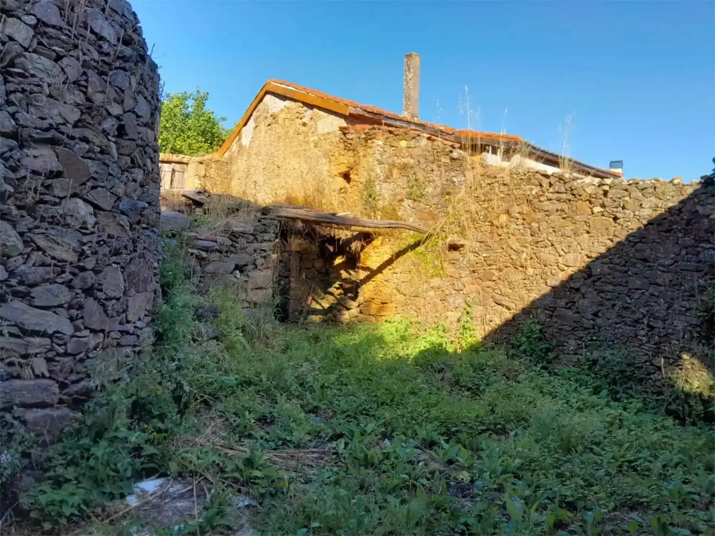 Vista exterior de Casa adosada en venda en Celanova