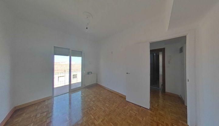 Living room of Flat for sale in  Madrid Capital  with Parquet flooring