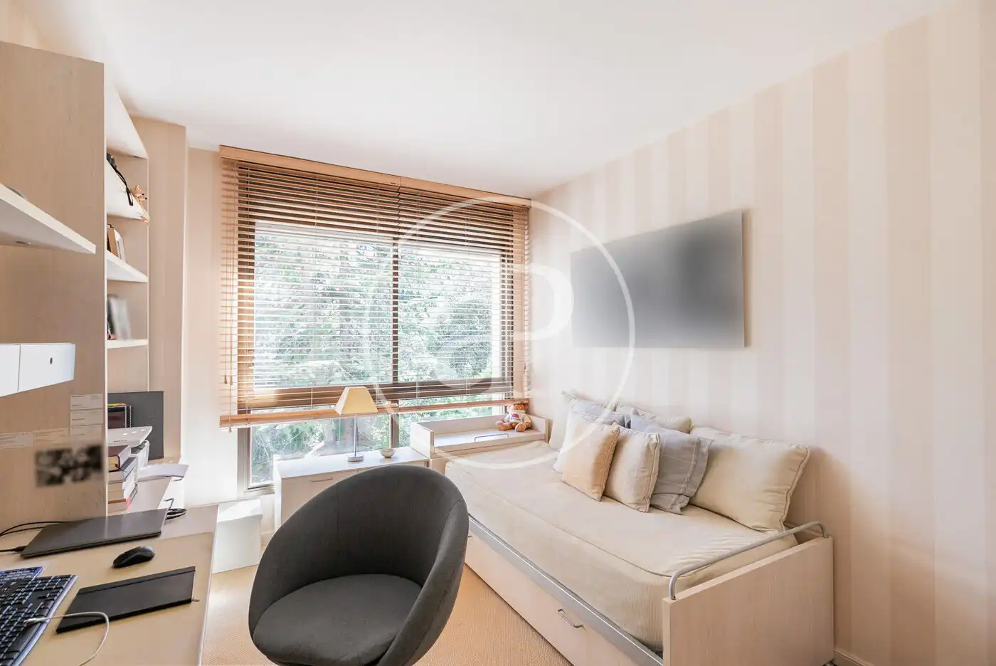 Habitación de Piso en venta en Barcelona con Aire acondicionado, Calefacción y Jardín privado