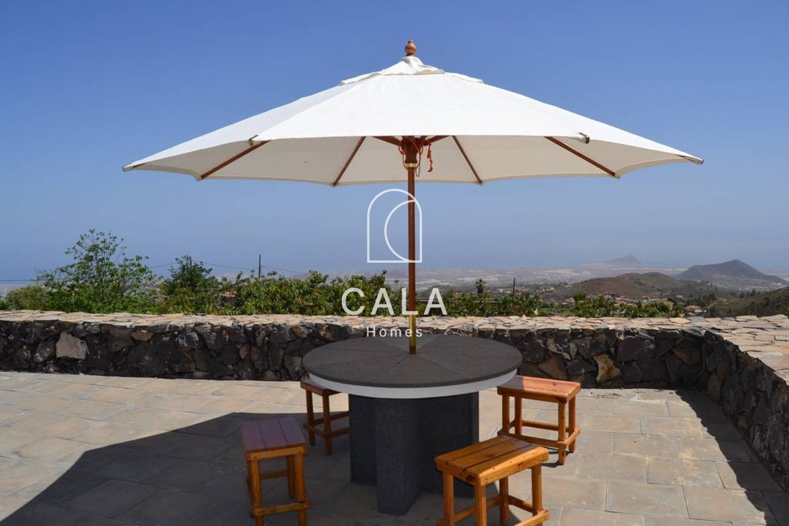 Terrace of House or chalet for sale in Granadilla de Abona  with Air Conditioner, Heating and Furnished