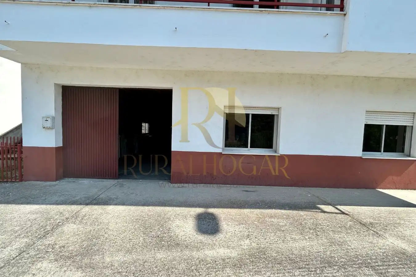 Aparcament de Casa o xalet en venda en Torre del Bierzo amb Terrassa i Moblat