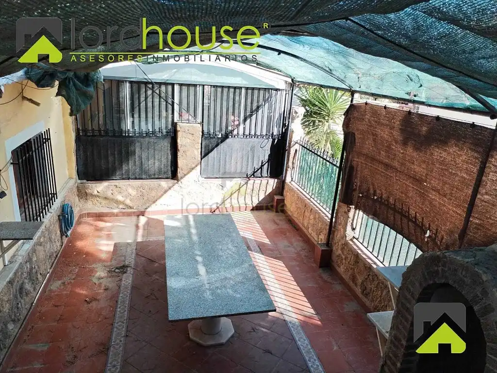 House for sale in Calle Segre