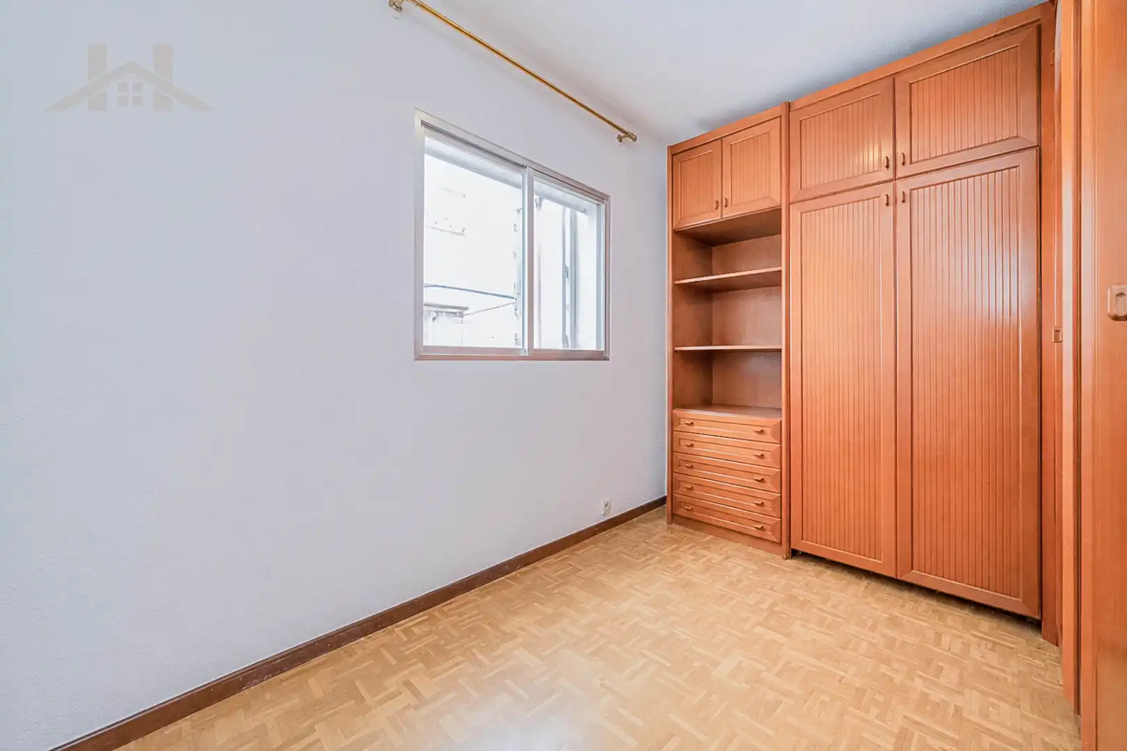 Habitación de Piso en venta en Madrid con Calefacción, Parquet y Amueblado