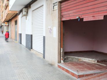 Local comercial en venta en Puerto de Sagunto - Avenida Camp de Morvedre