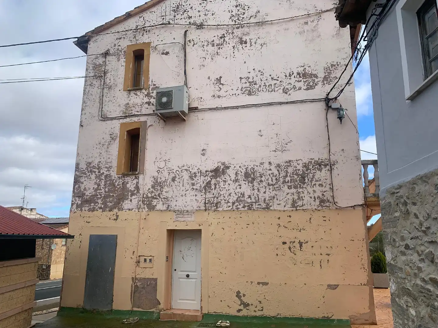 Vista exterior de Piso en venta en Fresneña