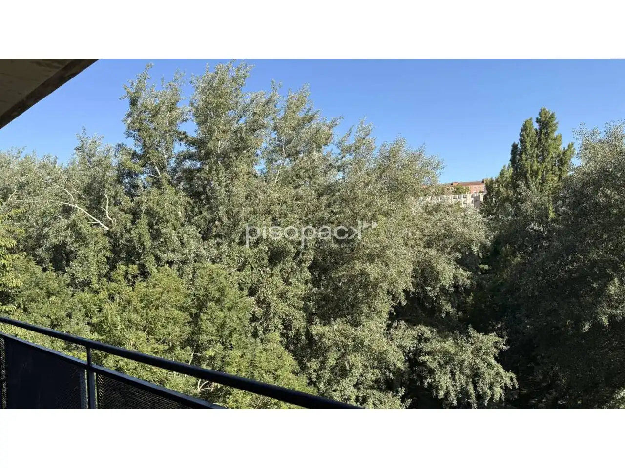 Exterior view of Flat for sale in  Pamplona / Iruña  with Air Conditioner, Heating and Terrace